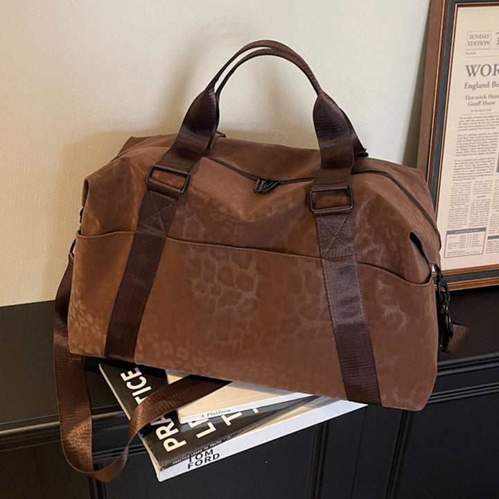 Sporty travel bag with structured upper material Kalsten