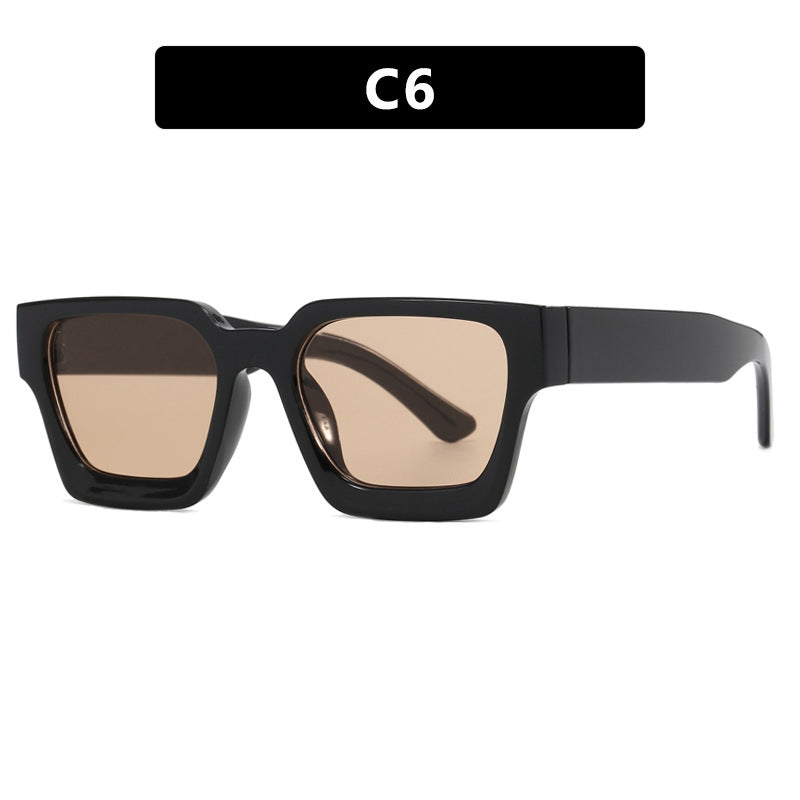 Women's fashionable square reading glasses with transparent frame construction Kalsten