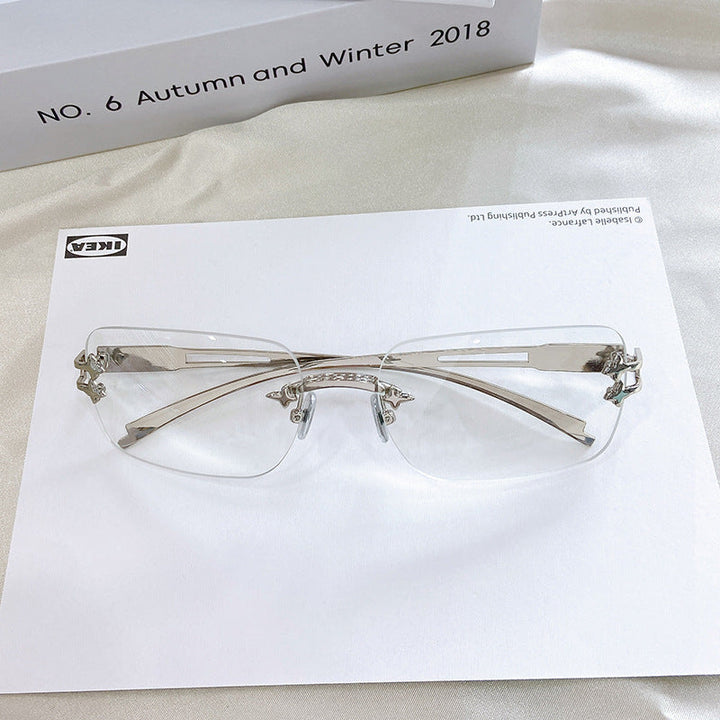Fashionable oversized sunglasses with elegant design Kalsten