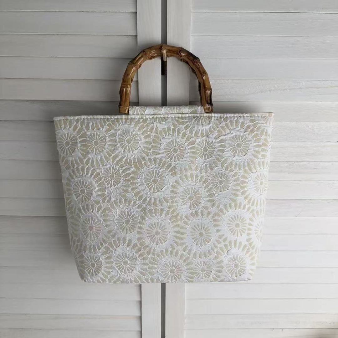 Exclusive and handcrafted beach bag with bamboo handles Kalsten