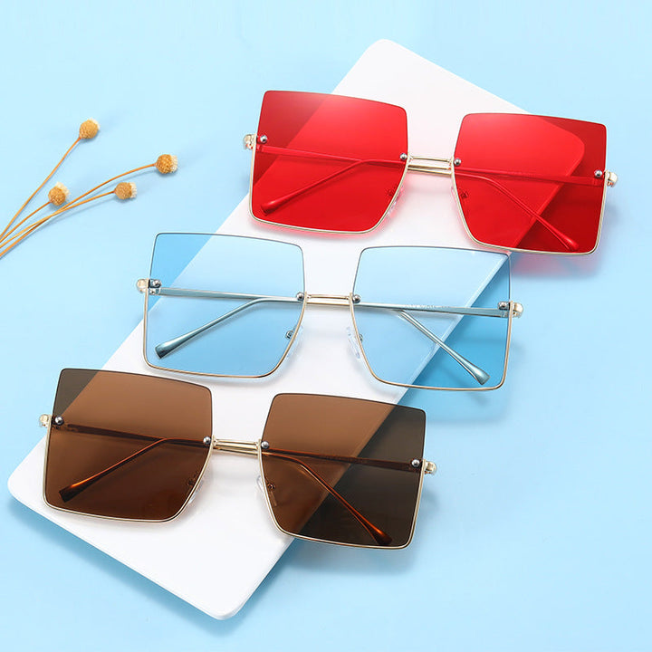 Women's Fashion Sunglasses in Distinctive Square Design Kalsten