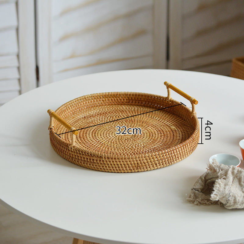 Ladies' round serving platter made from handcrafted natural material Kalsten