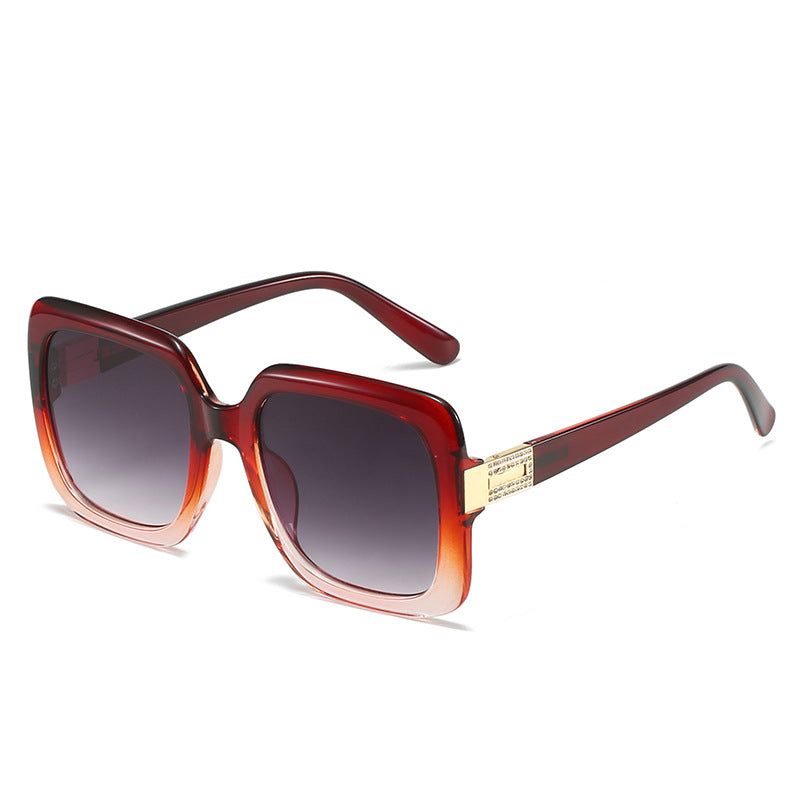 Women's elegant oversized sunglasses with luxurious metal accents Kalsten