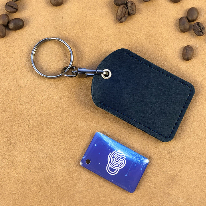 Unisex keychain with integrated Tracker Kalsten