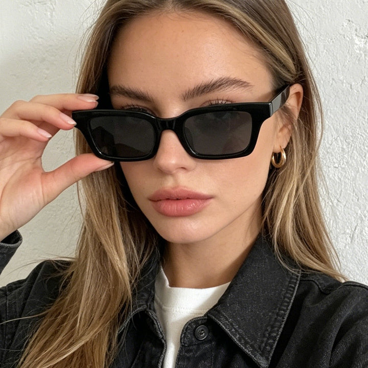 Women's stylish sunglasses in urban design Kalsten