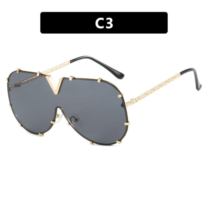Women oversized goggles in futuristic design Kalsten