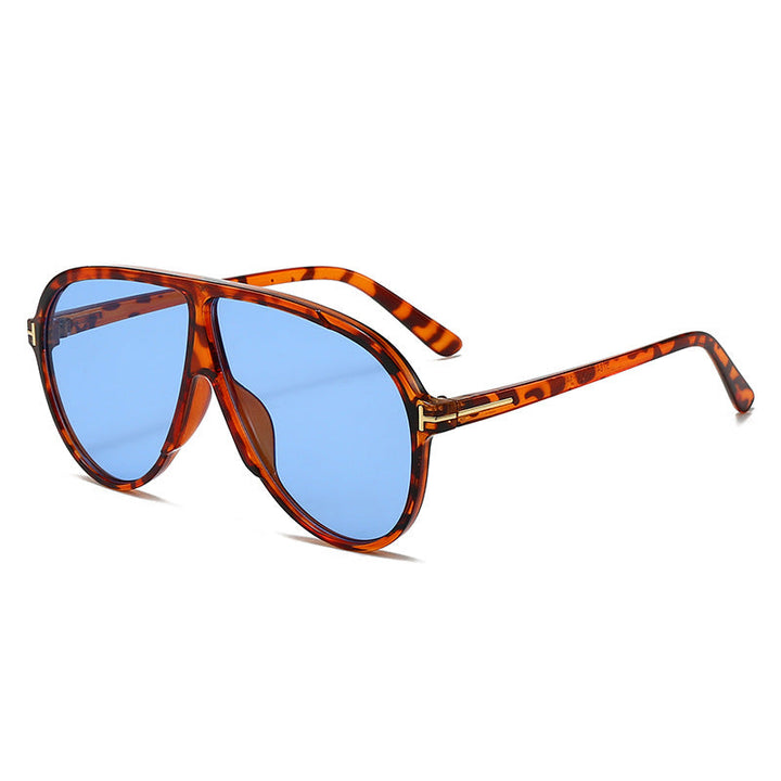 Women's large sunglasses with modern design and protective lenses Kalsten