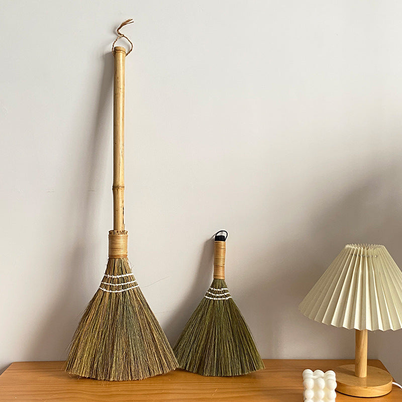Women's Hand-Woven Broom Kalsten