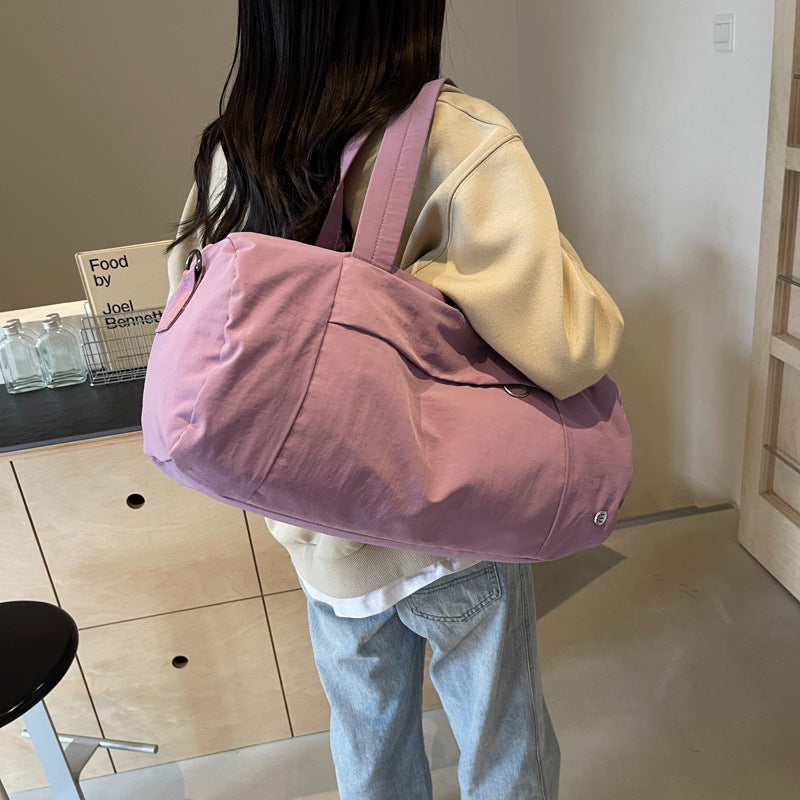Multifunctional Sports Bag with Ergonomic Carrying Handles Kalsten