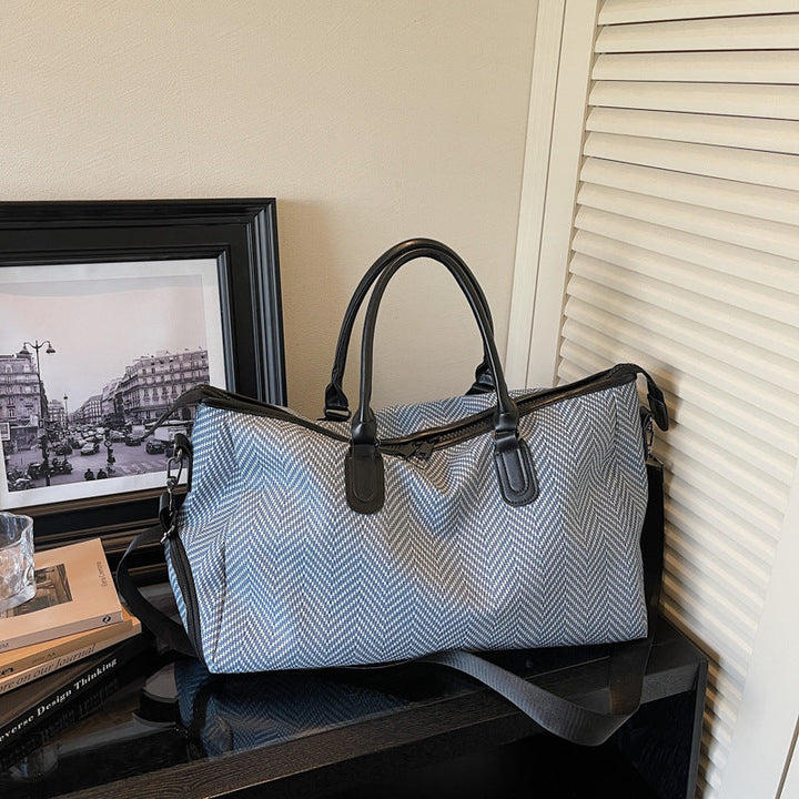 Elegant Travel Bag with Innovative Compartment Design Kalsten