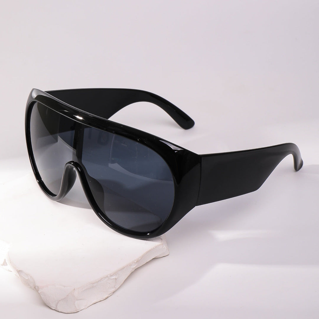 Women's oversized sunglasses in a modern design with UV protection Kalsten