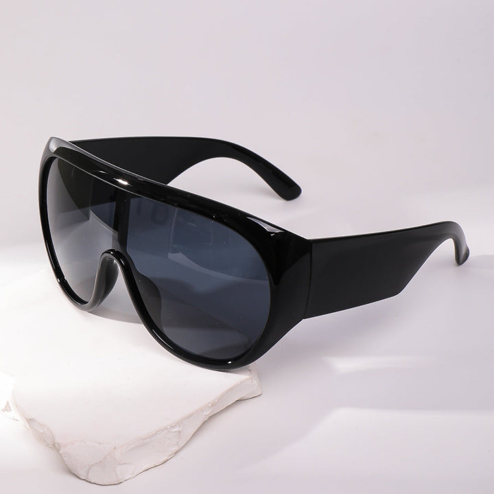 Women's oversized sunglasses in a modern design with UV protection Kalsten