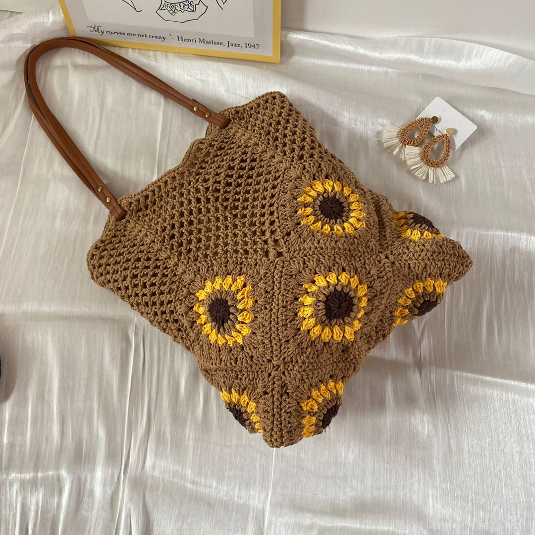Hand-knotted shoulder bag with sunflower pattern Kalsten