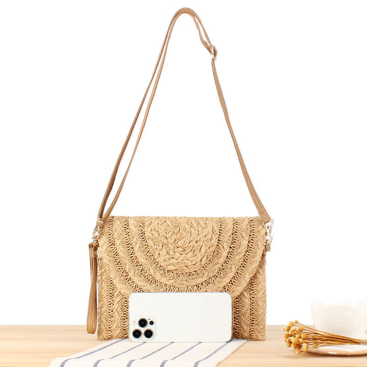 Shoulder bag made of braided straw with structured design Kalsten