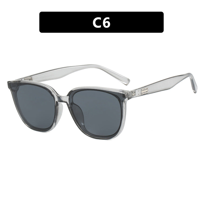 Women’s sunglasses in modern chic style Kalsten