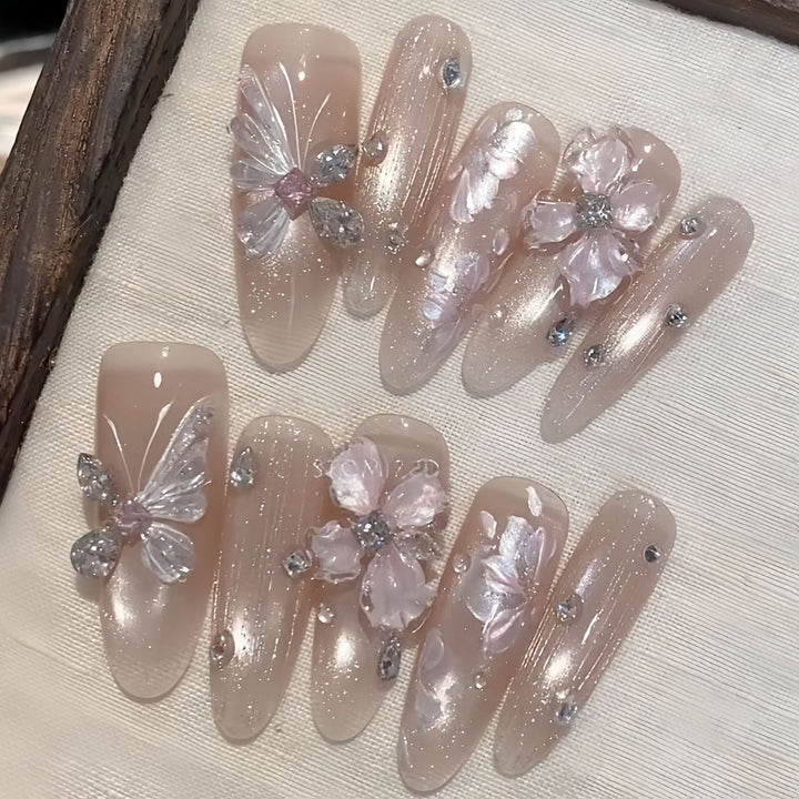 Art nails with floral motifs Kalsten
