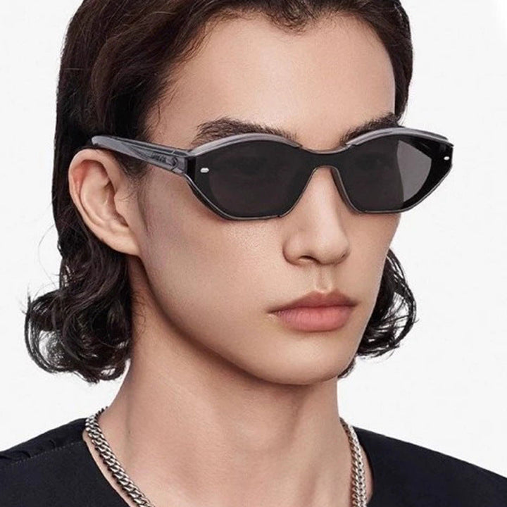 Women's fashionable sunglasses with contemporary design and protective UV filter Kalsten
