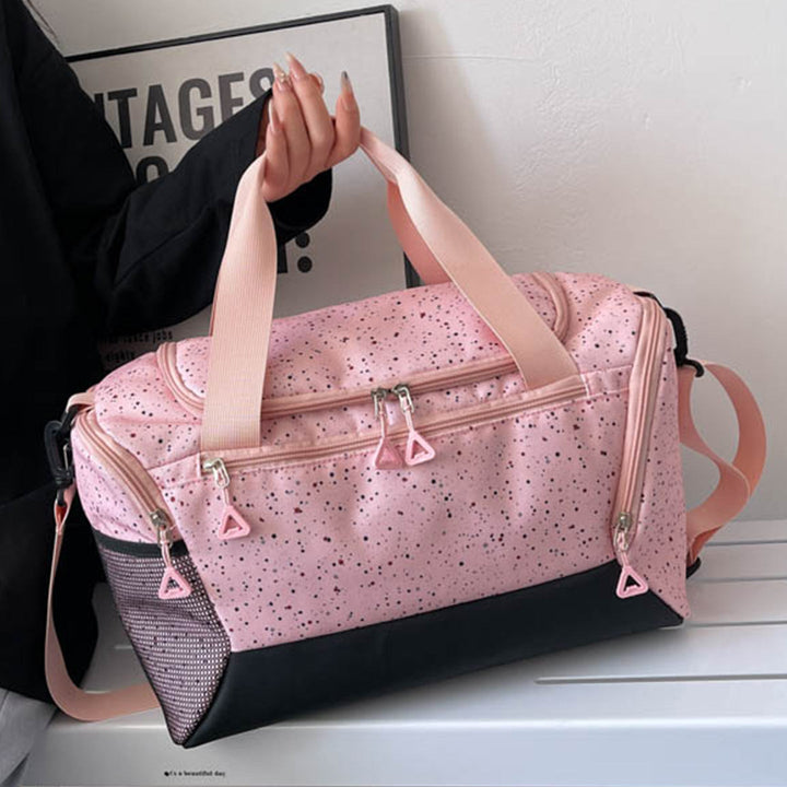 Sporty leisure bag with durable material and innovative compartment design Kalsten