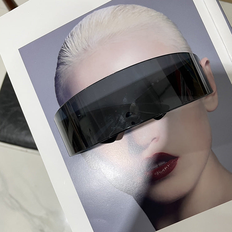 Women futuristic visor-like sunglasses Kalsten