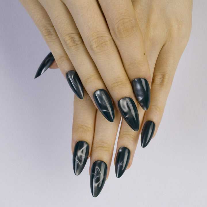 Artificial nails with polka dots Kalsten