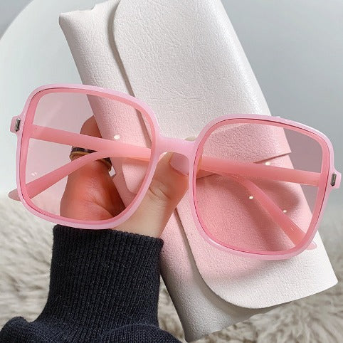 Women's Oversized Sunglasses with UV Protection and Elegant Design Kalsten