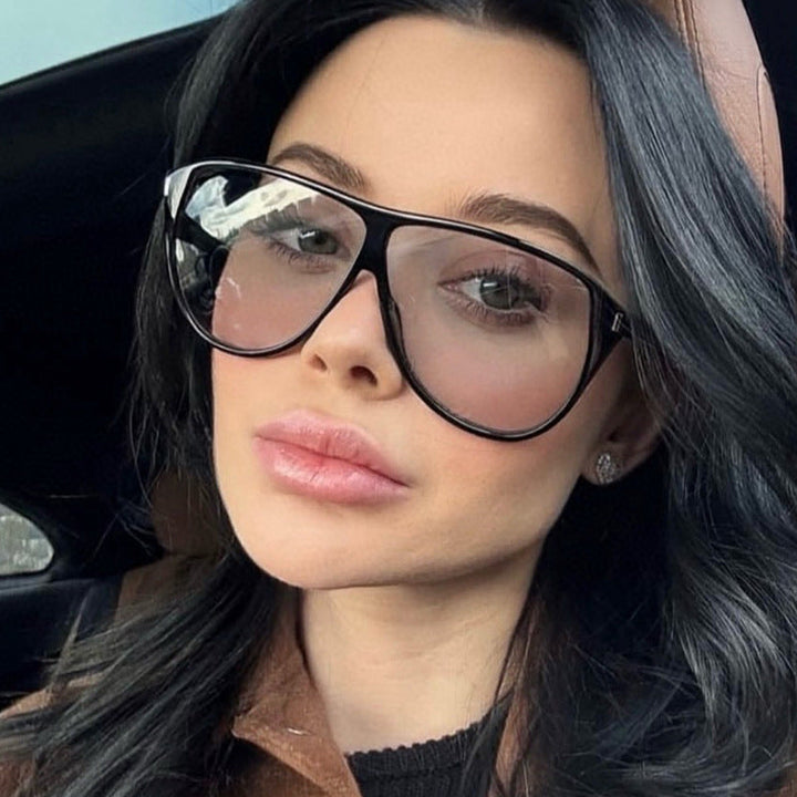 Ladies modern Cat-Eye sunglasses with protective UV filter and stylish frame Kalsten