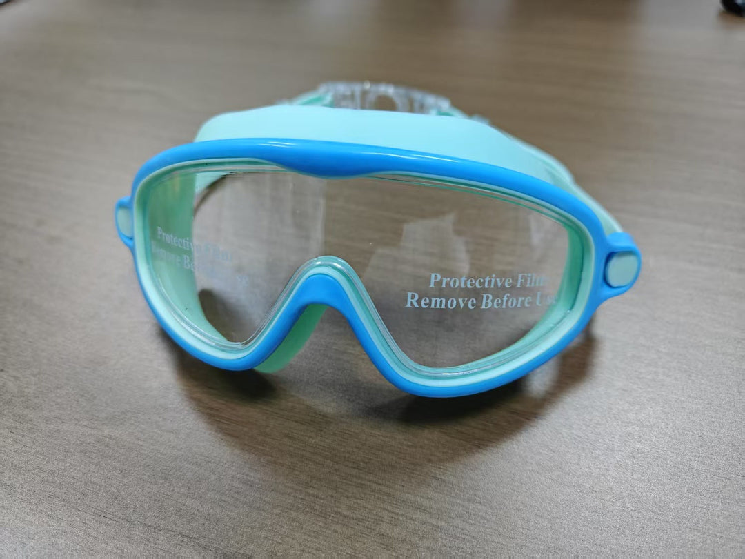 Swimming mask with wide field of vision and UV protection Kalsten