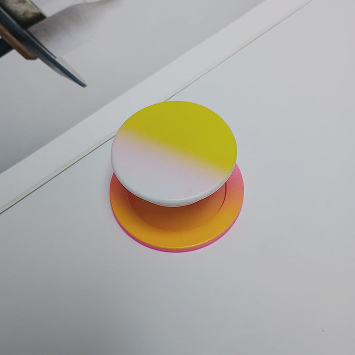 Stylish Gradient Phone Grip Kalsten