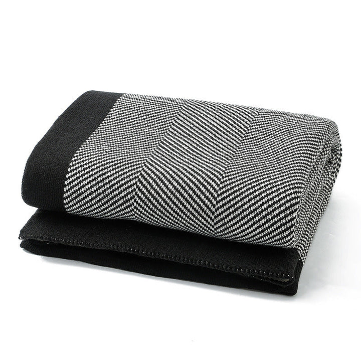 Women's Elegant Snuggle Blanket made of Soft Knit with Geometric Pattern Kalsten