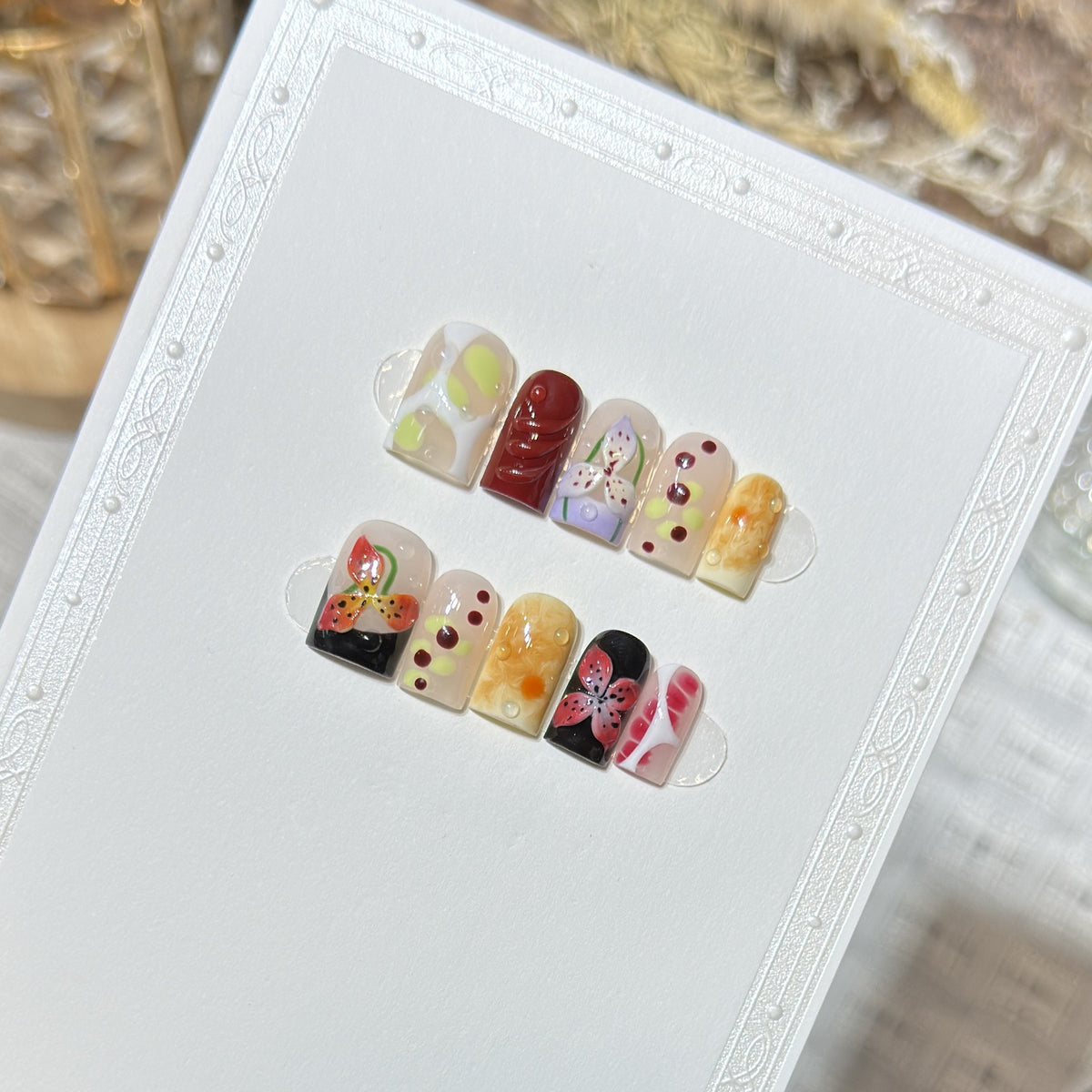 Decorative Nature-Themed Press-On Nail Set Acalora