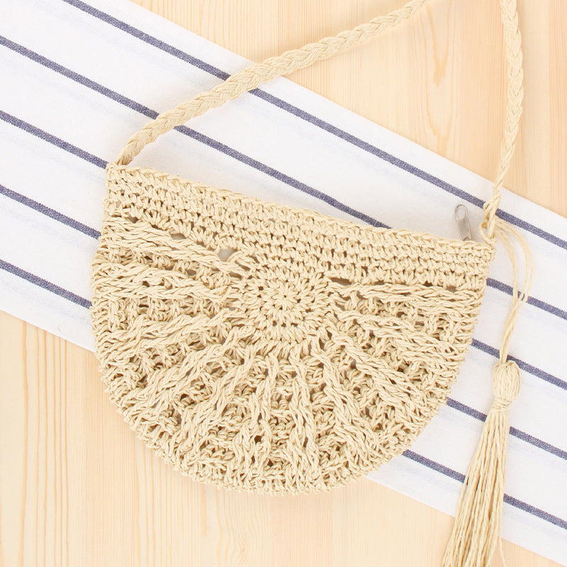 Macrame Crossbody Bag in Crescent Moon Design Kalsten