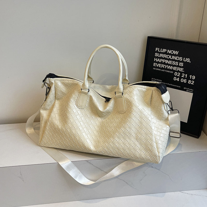 Handcrafted Travel Bag Made of Woven Leather Kalsten