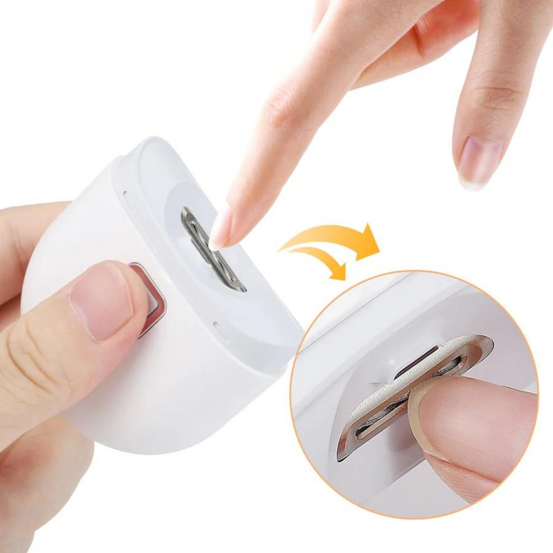 Kalsten | Convenient nail trimming with a built-in flashlight