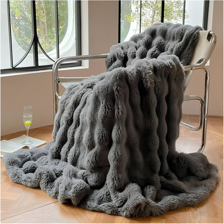 Kalsten | Fluffy Faux Fur Travel Blanket – Soft and Washable Fleece Blanket