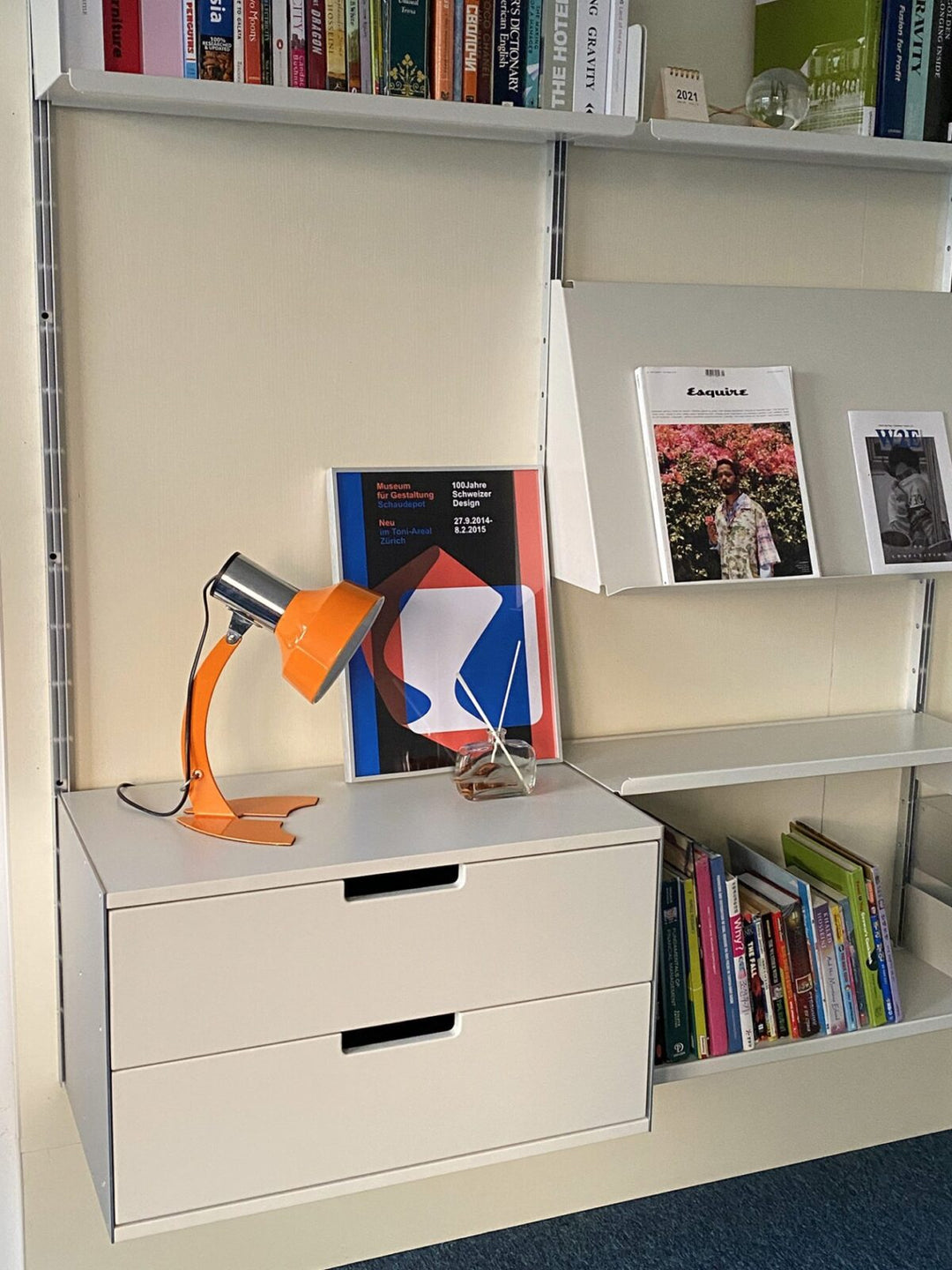 Orange Daffy Table Lamp | Kalsten