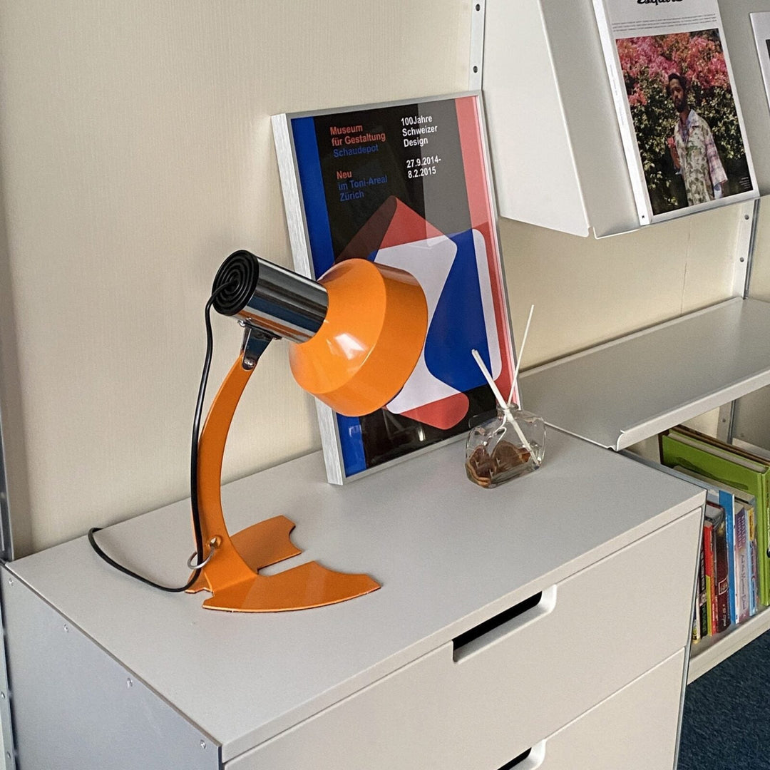 Orange Daffy Table Lamp | Kalsten