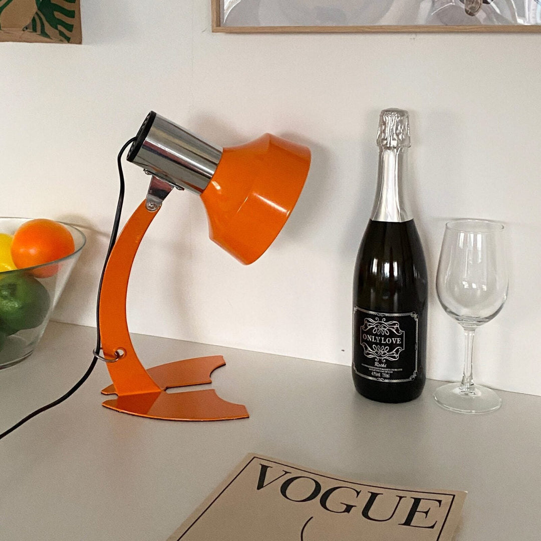 Orange Daffy Table Lamp | Kalsten