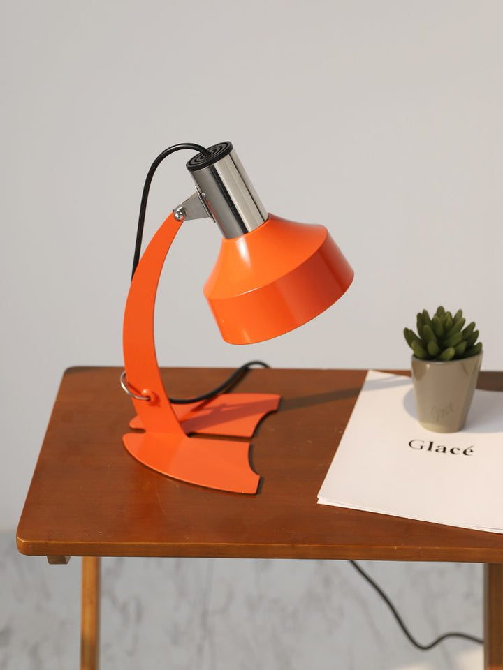 Orange Daffy Table Lamp | Kalsten