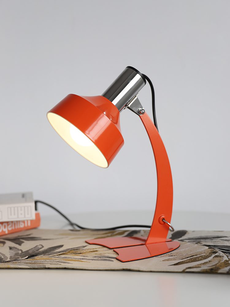 Orange Daffy Table Lamp | Kalsten