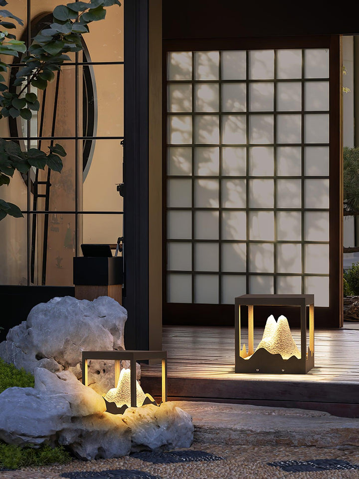 Orif Garden Outdoor Light | Kalsten