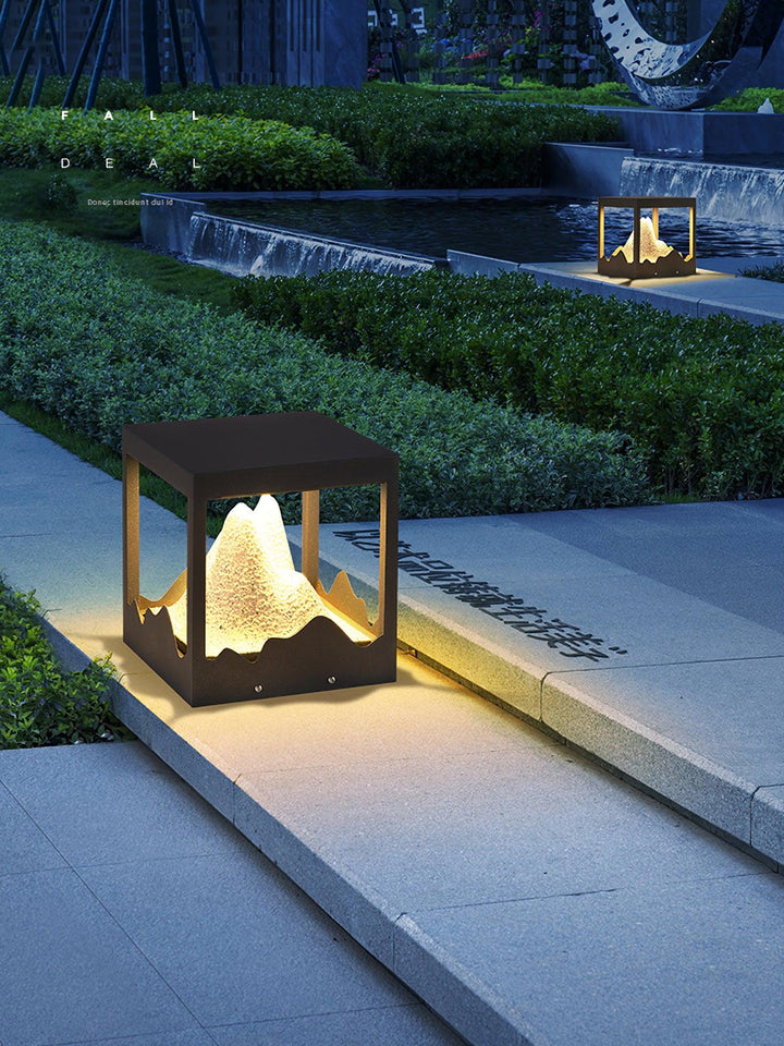 Orif Garden Outdoor Light | Kalsten