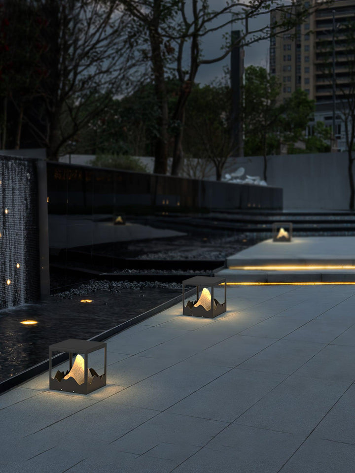Orif Garden Outdoor Light | Kalsten