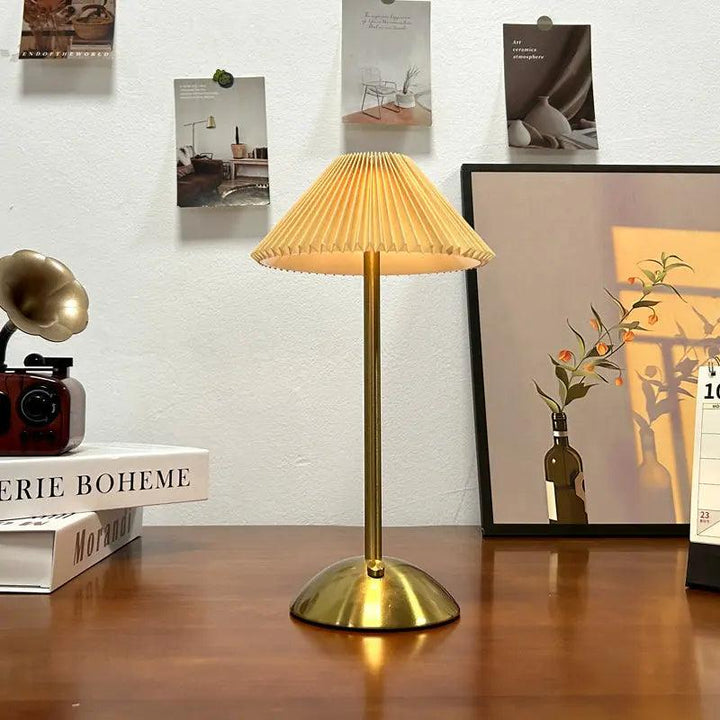 LumaNord - Retro Scandinavian Table Lamp | Kalsten