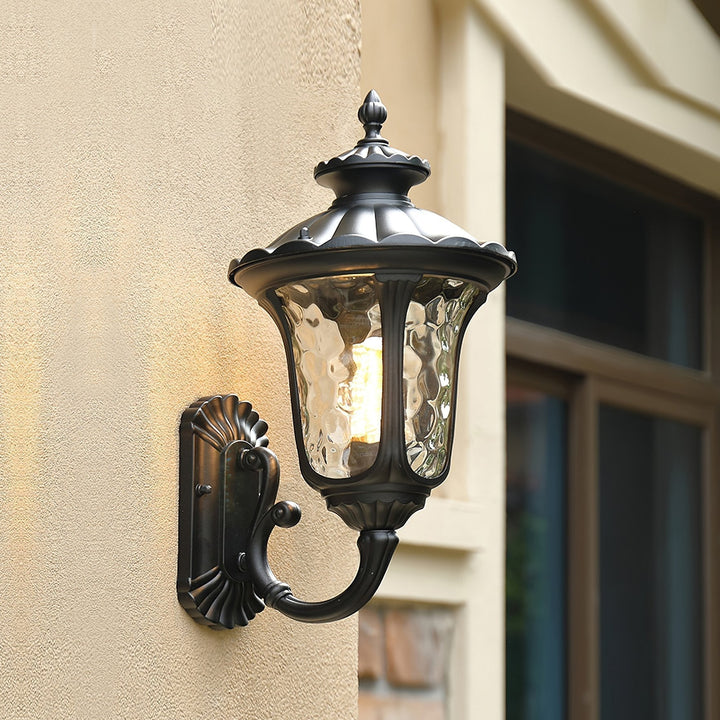 Palace Outdoor Wall Light | Kalsten