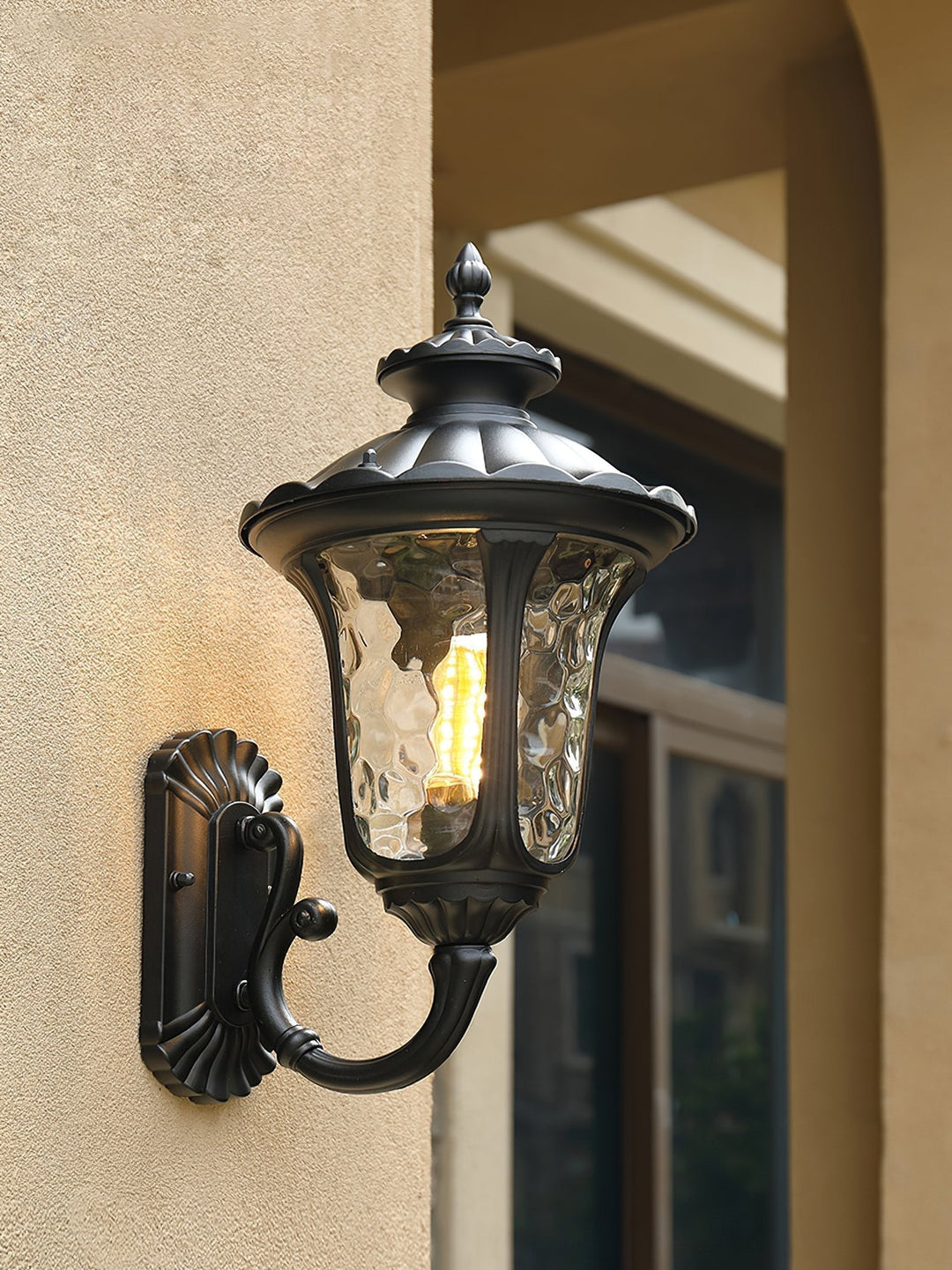Palace Outdoor Wall Light | Kalsten