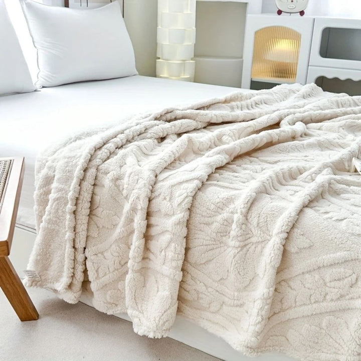 Paris Weave Jacquard Fleece Blanket – Soft Microfiber Throw for Cozy Layering and Elegant Home Decor 4