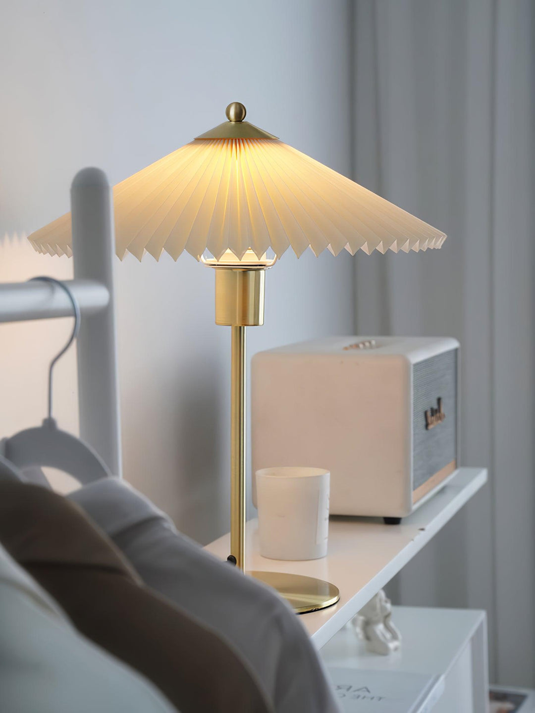 Perla Pleated Table Lamp | Kalsten