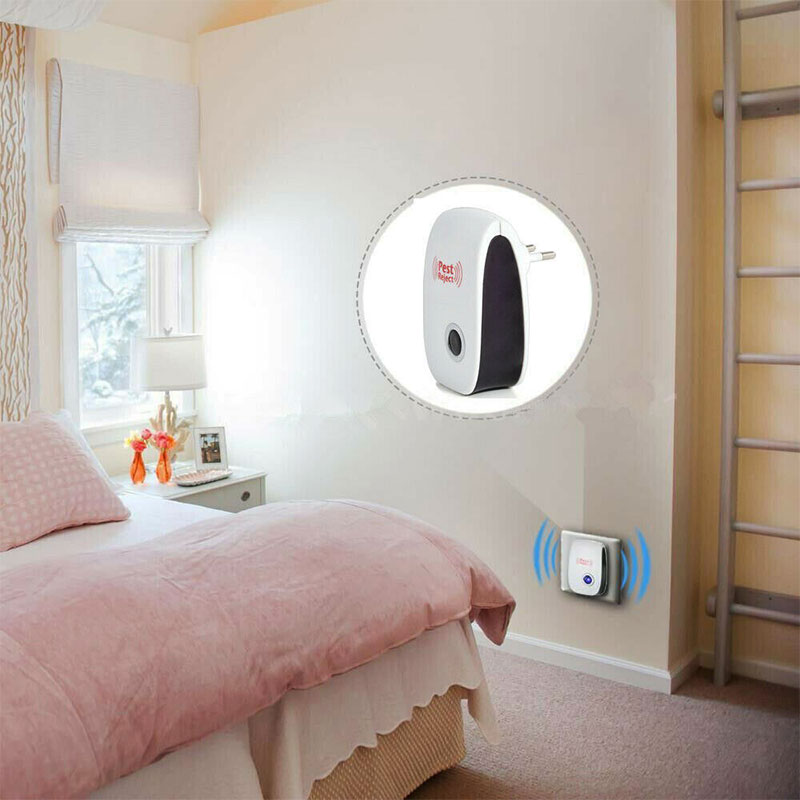 106-LED Solar Motion Sensor Outdoor Light