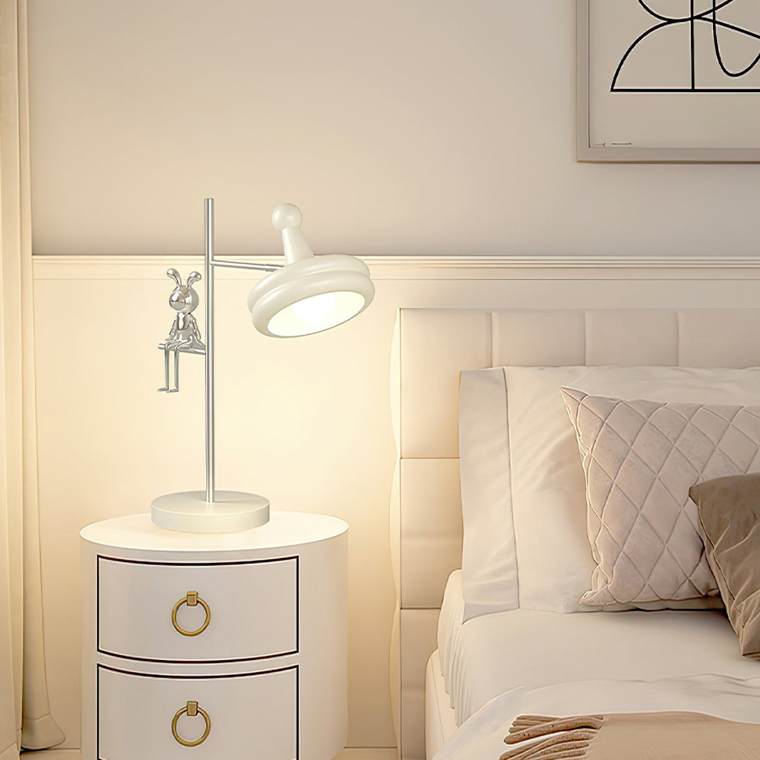 Playful Rabbit Table Lamp | Kalsten