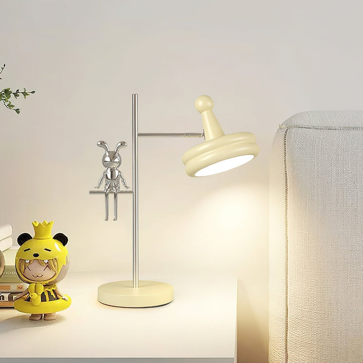 Playful Rabbit Table Lamp | Kalsten